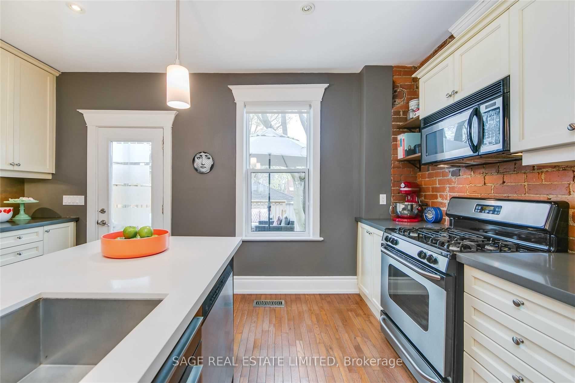 Photo 7 of 57 Bloomfield Avenue, Toronto, South Riverdale — HOMEH