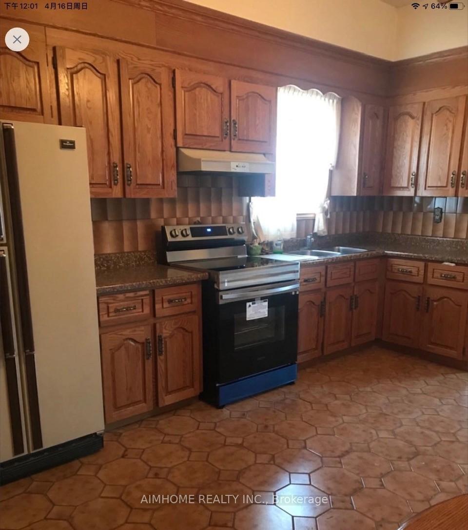 Photo 5 of Unit 2FL 1BR, 44 Robinson Street, Toronto, Trinity-Bellwoods — HOMEH