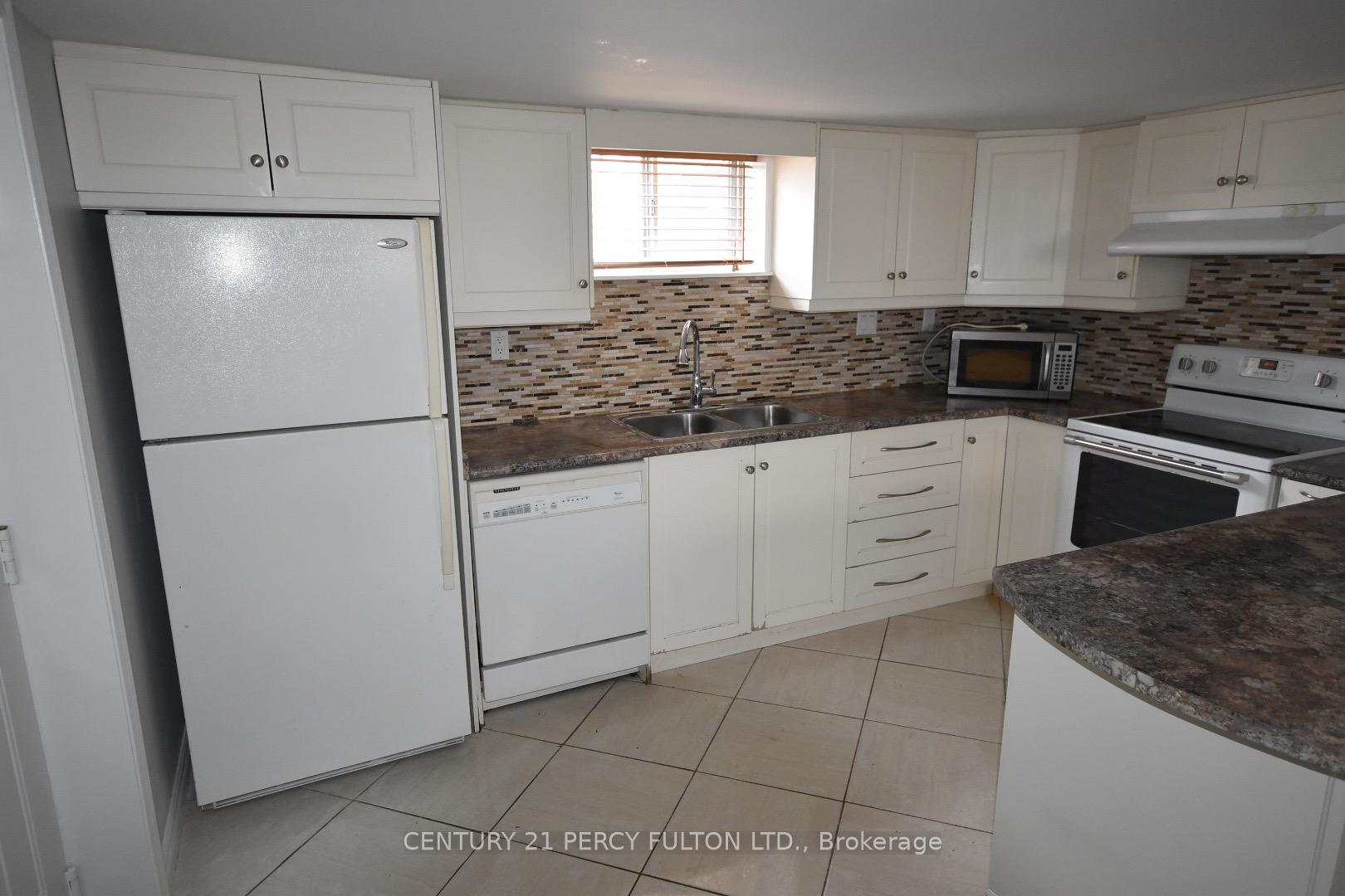 Photo 11 of 99 Galbraith (Lower Level) Avenue, Toronto, O'Connor-Parkview — HOMEH