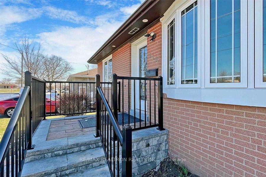 Photo 2 of 519 Emerald Avenue, Oshawa, Lakeview — HOMEH