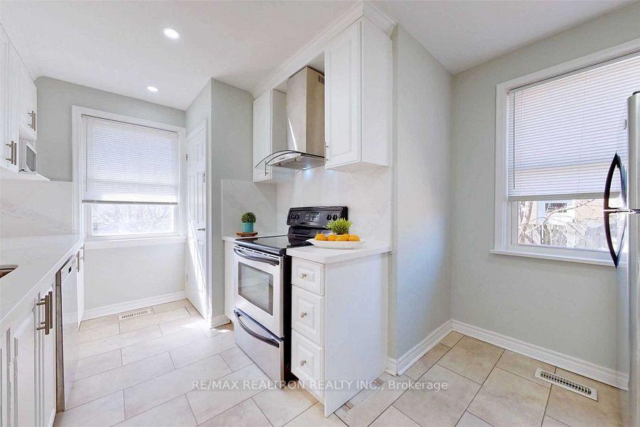 Photo 3 of 519 Emerald Avenue, Oshawa, Lakeview — HOMEH