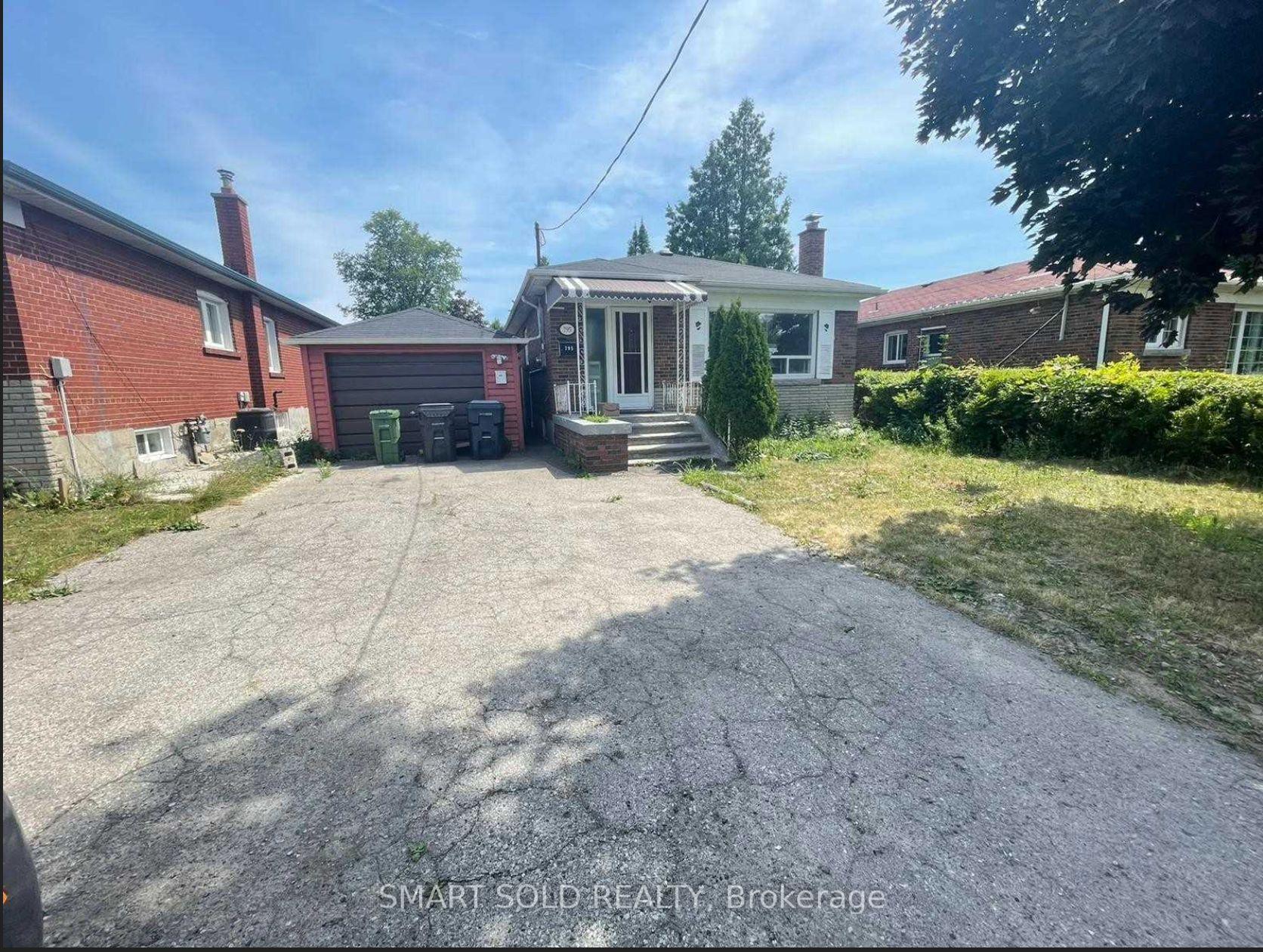 Front of 795 Ellesmere Road