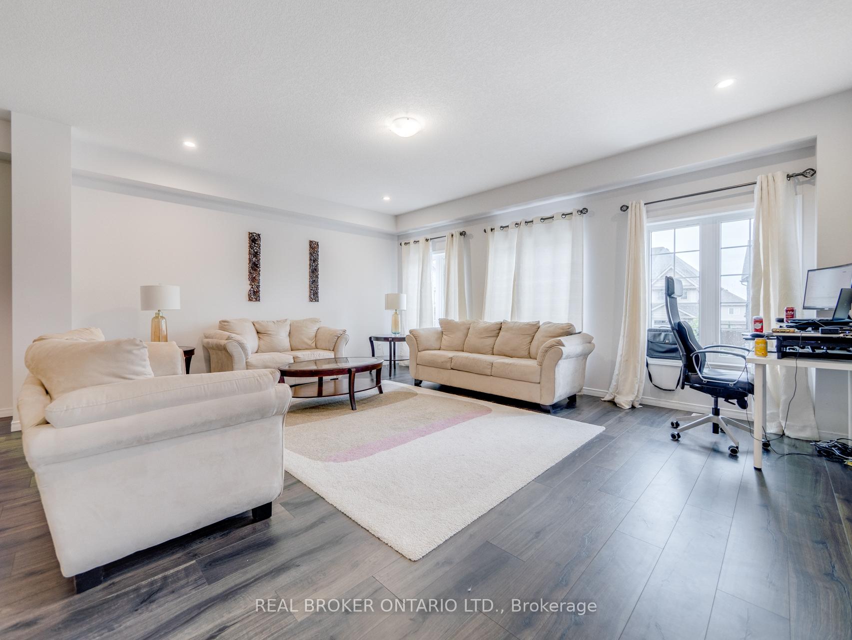 Photo 12 of 326 Moorland Crescent, Kitchener — HOMEH