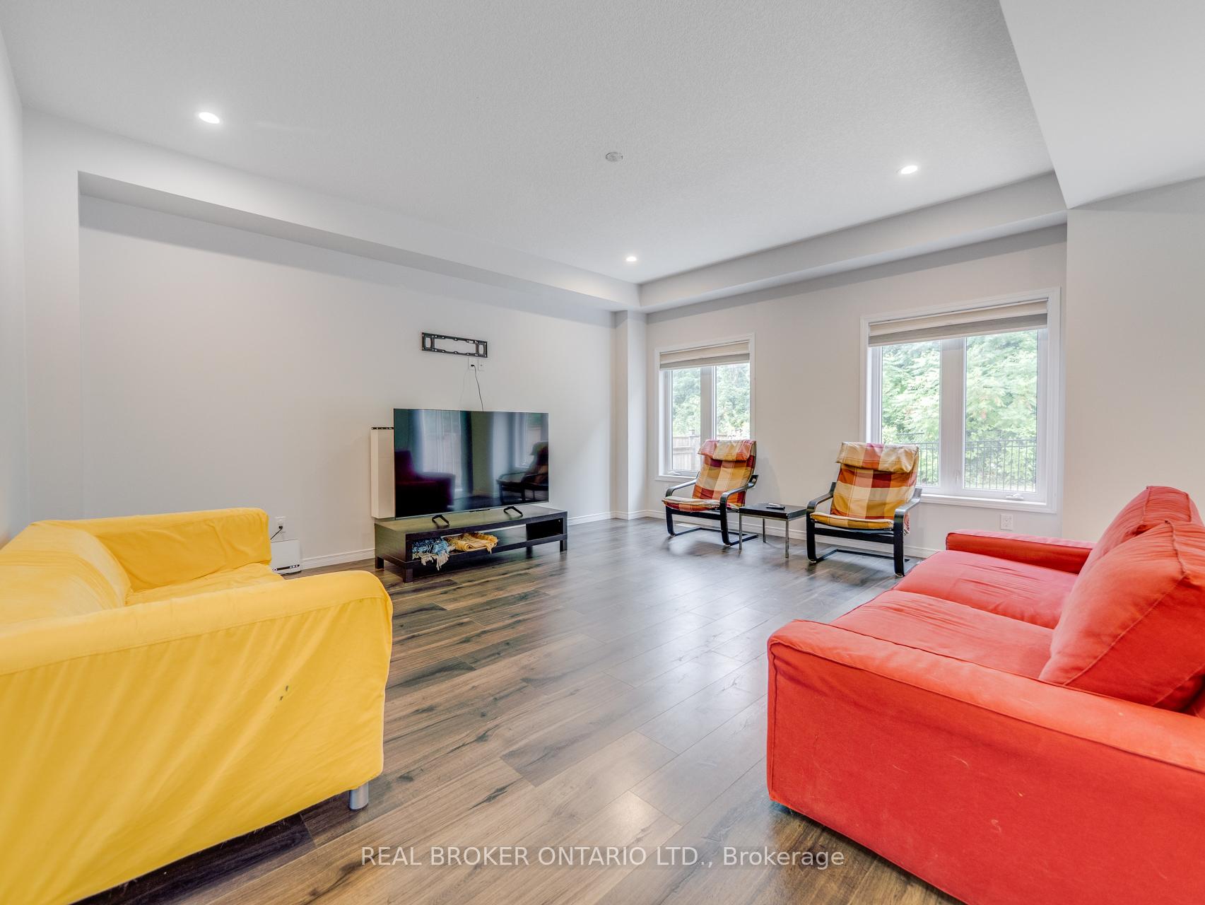 Photo 11 of 326 Moorland Crescent, Kitchener — HOMEH