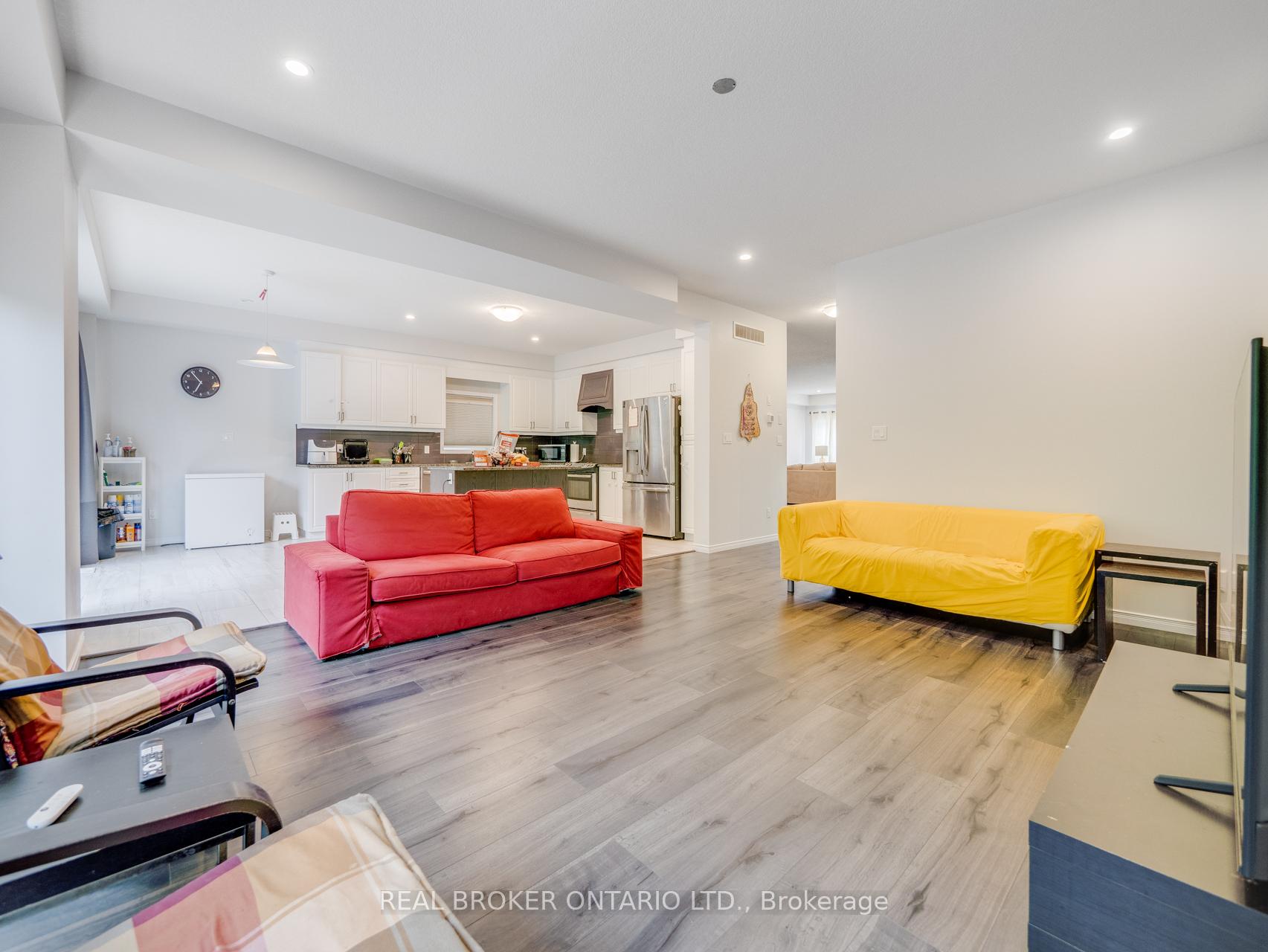 Photo 18 of 326 Moorland Crescent, Kitchener — HOMEH
