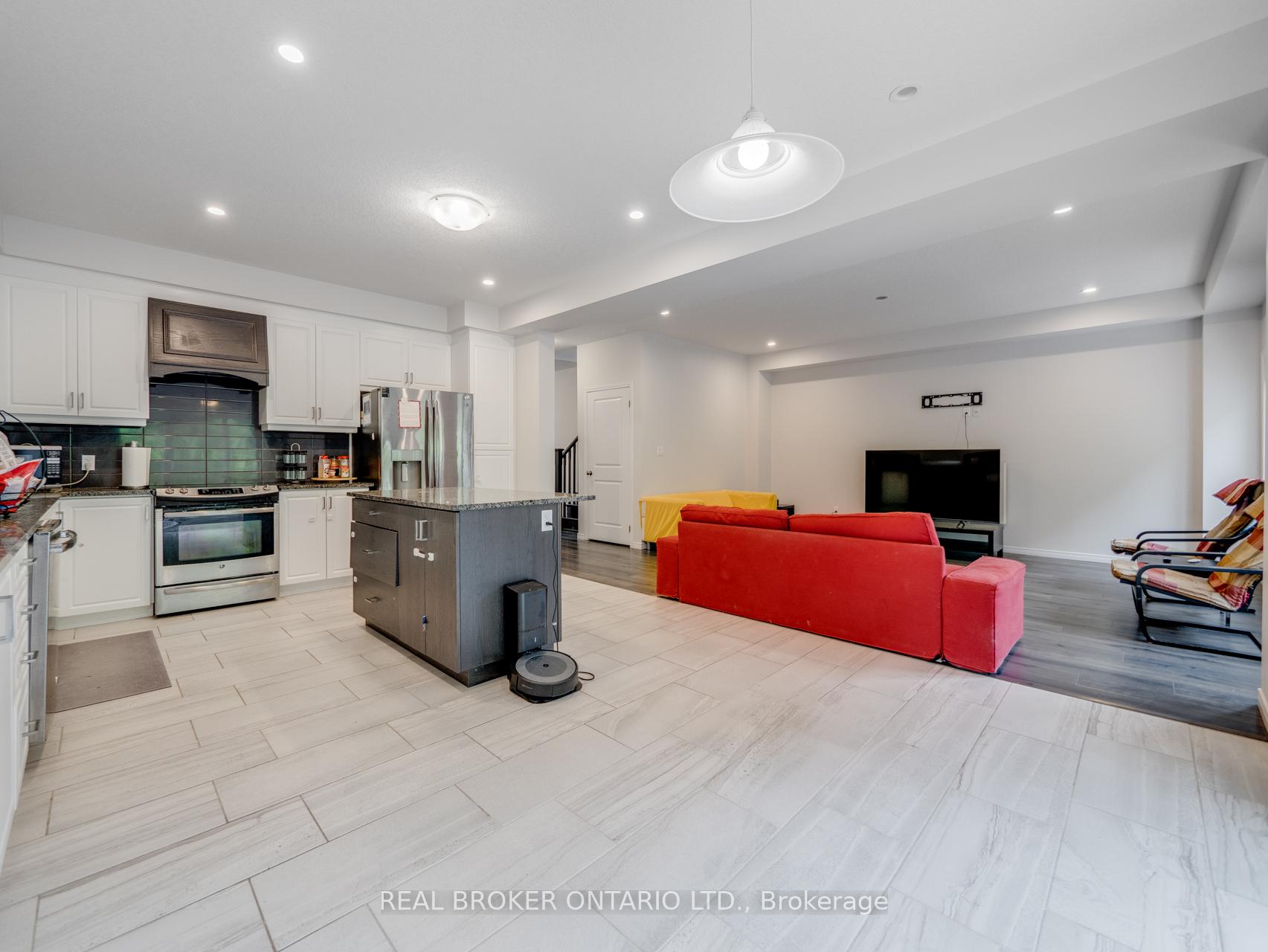 Photo 19 of 326 Moorland Crescent, Kitchener — HOMEH