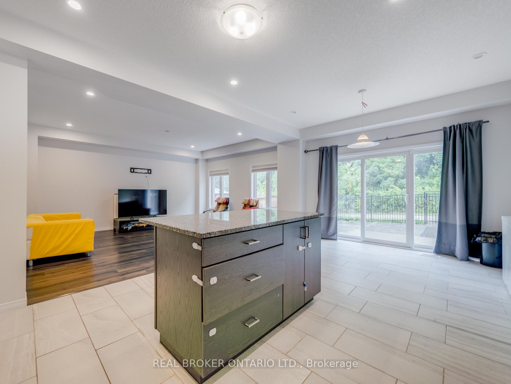 Photo 21 of 326 Moorland Crescent, Kitchener — HOMEH