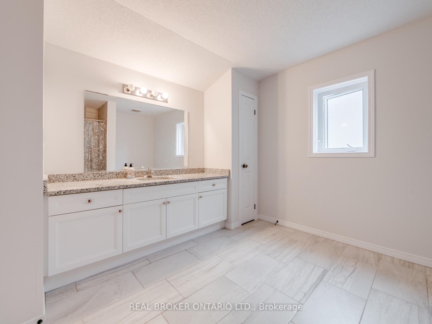 Photo 30 of 326 Moorland Crescent, Kitchener — HOMEH