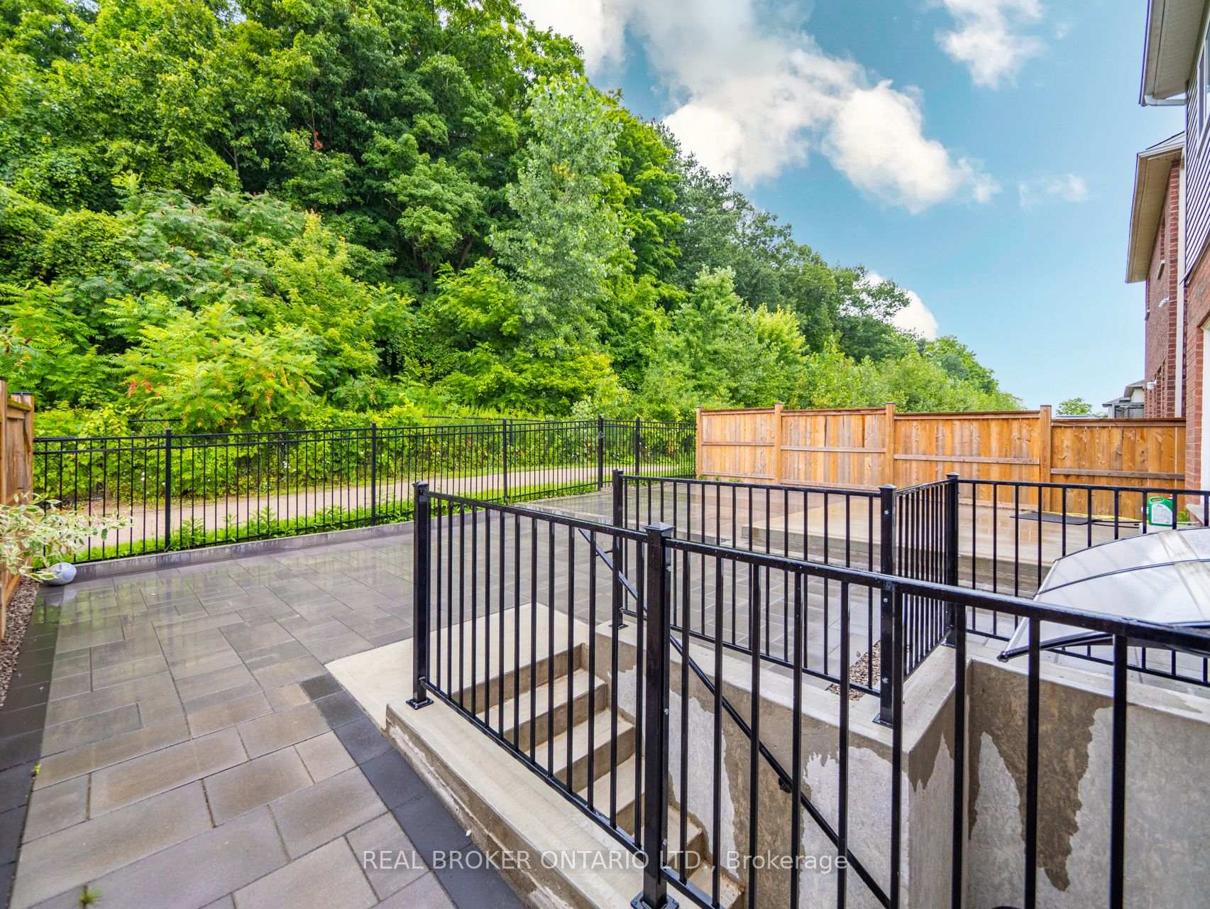 Photo 48 of 326 Moorland Crescent, Kitchener — HOMEH