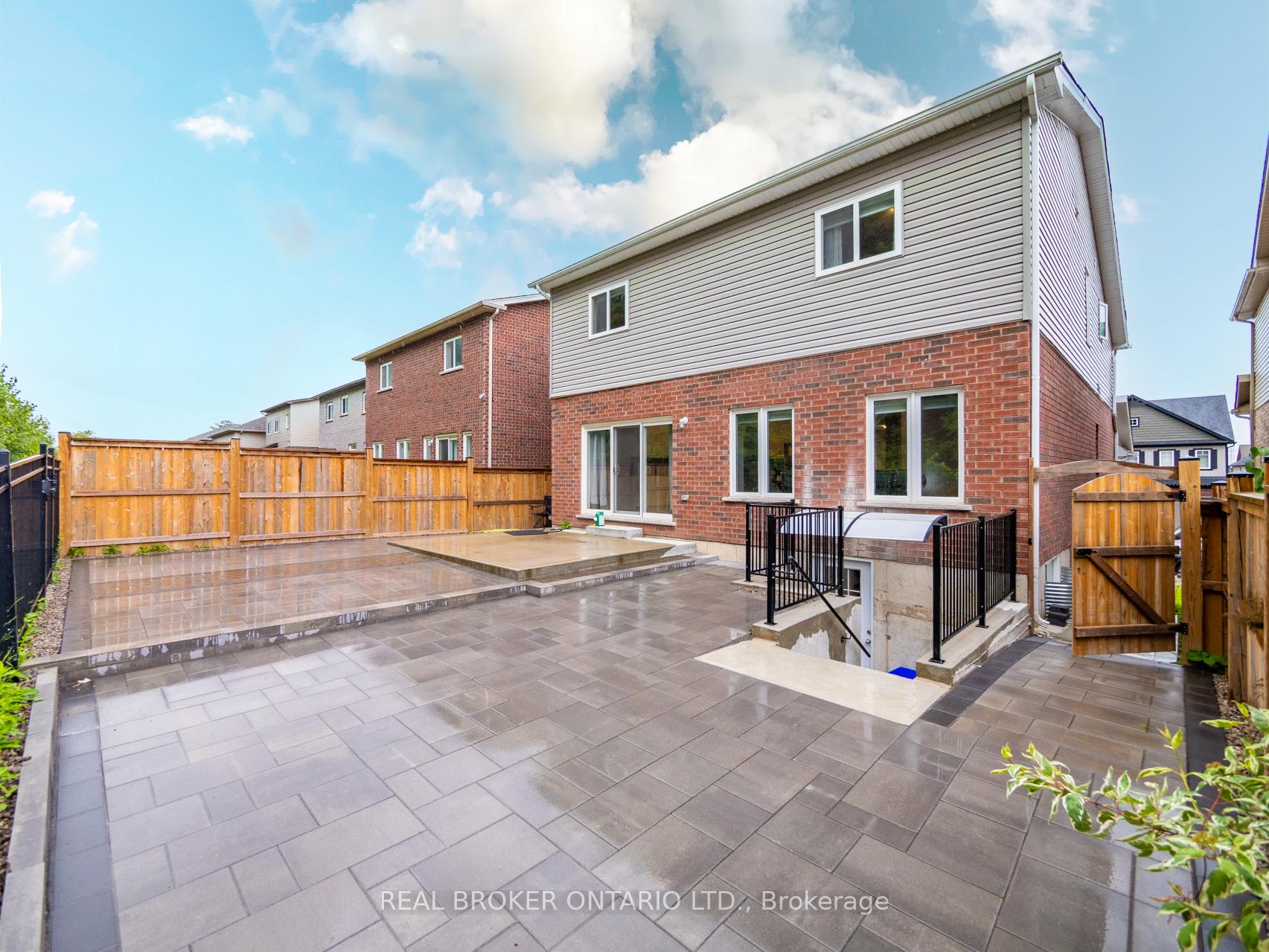 Photo 40 of 326 Moorland Crescent, Kitchener — HOMEH