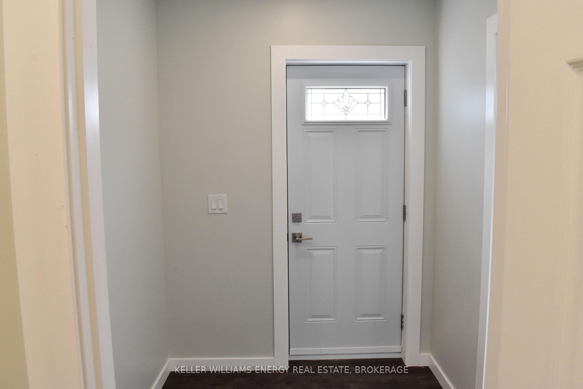 Photo 5 of Unit Main Unit, 484 Albert Street, Oshawa, Central — HOMEH