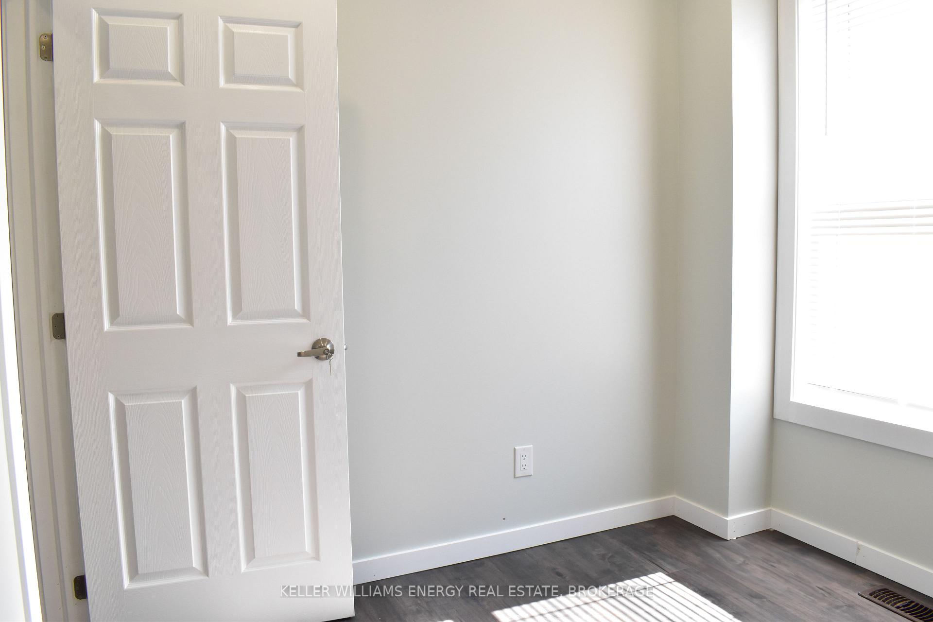 Photo 21 of Unit Main Unit, 484 Albert Street, Oshawa, Central — HOMEH