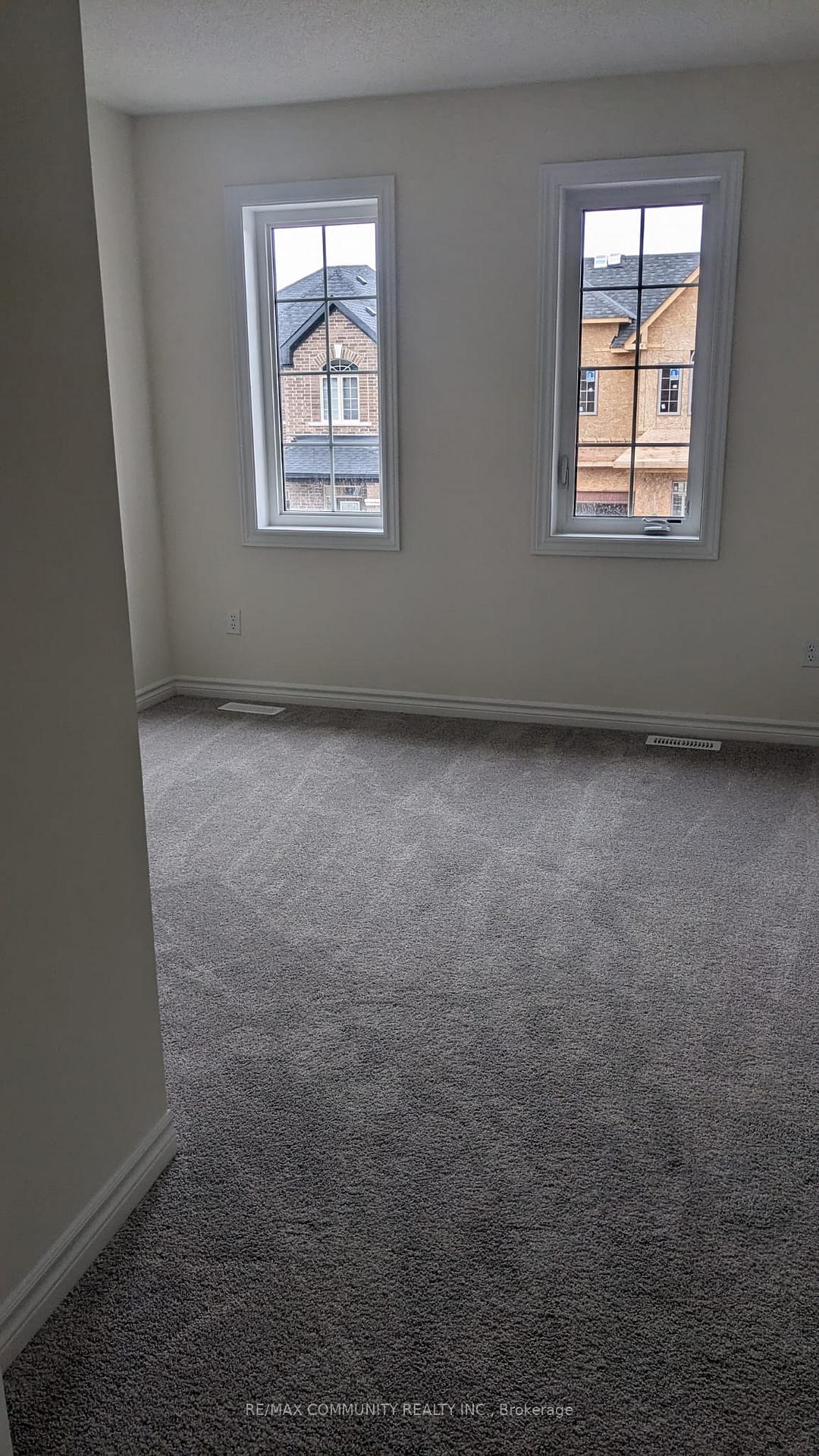 Photo 14 of 1089 Skyridge Boulevard, Pickering, Rouge Park — HOMEH