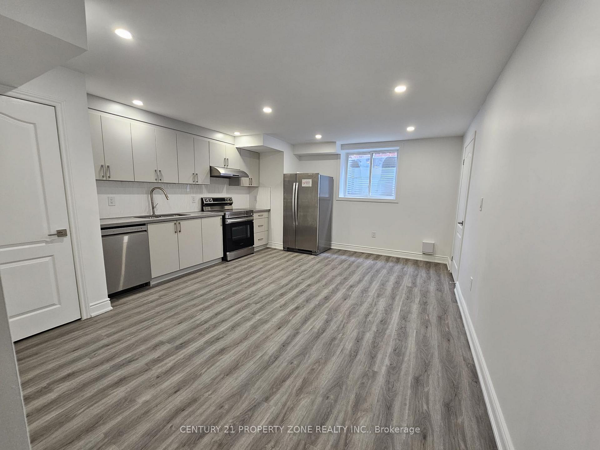 Photo 5 of Unit Unit A, 8929 Heritage Road, Brampton, Bram West — HOMEH