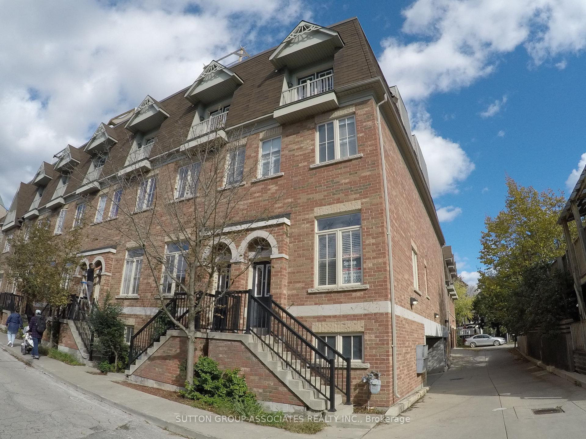 Photo 1 of 43 Saint Paul Street, Toronto, Moss Park — HOMEH