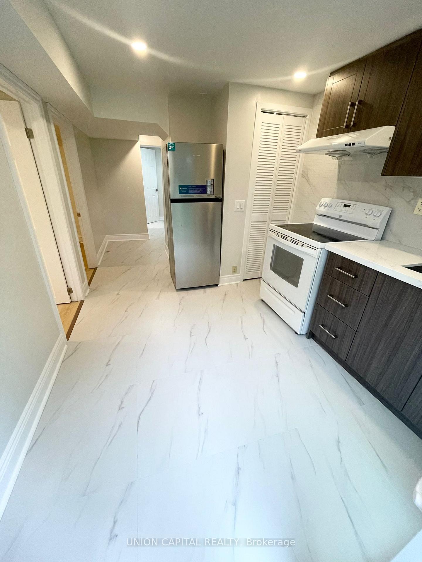 Photo 5 of Unit Lower, 75 Madsen Crescent, Markham, Markville — HOMEH