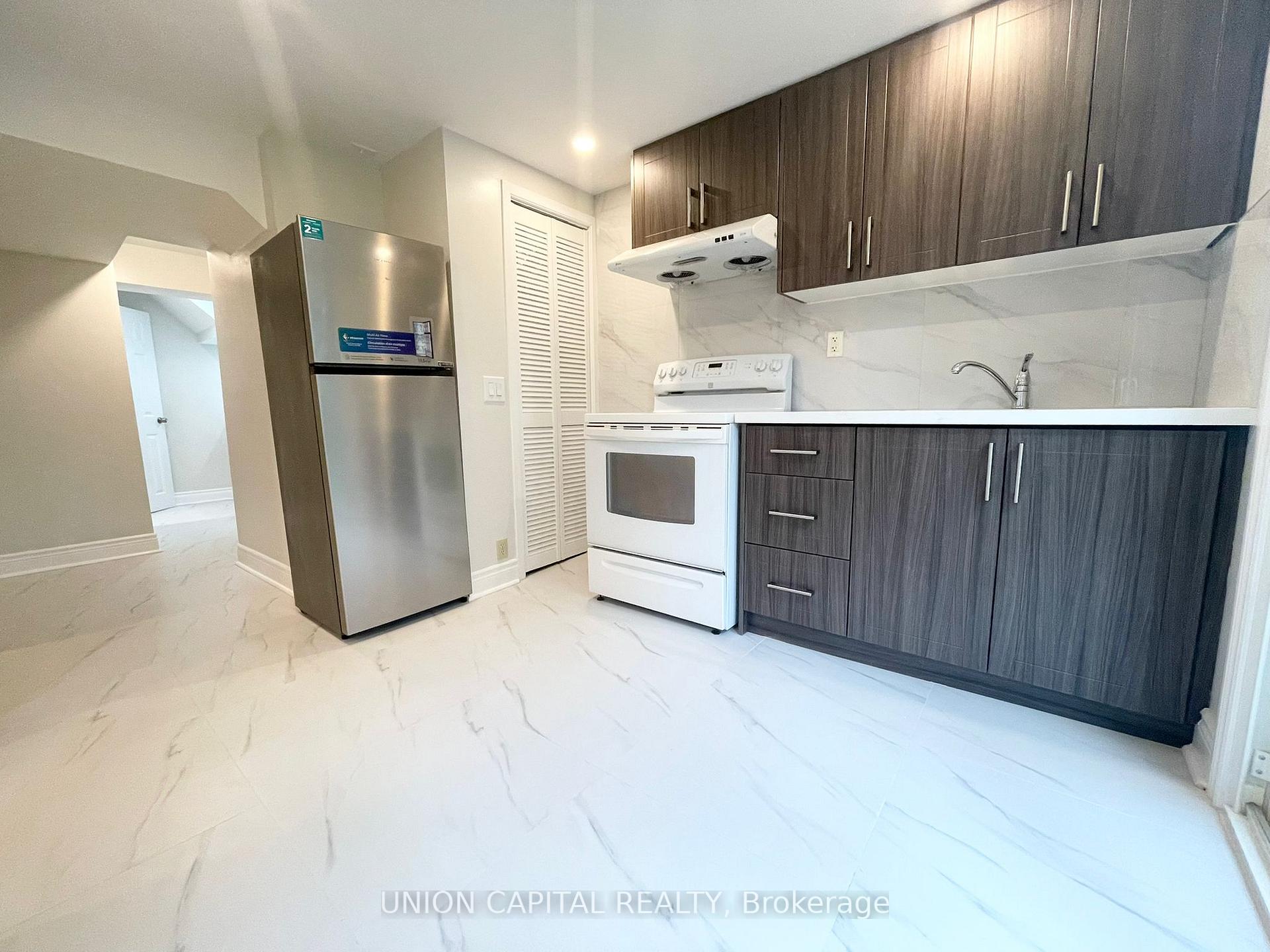 Photo 3 of Unit Lower, 75 Madsen Crescent, Markham, Markville — HOMEH