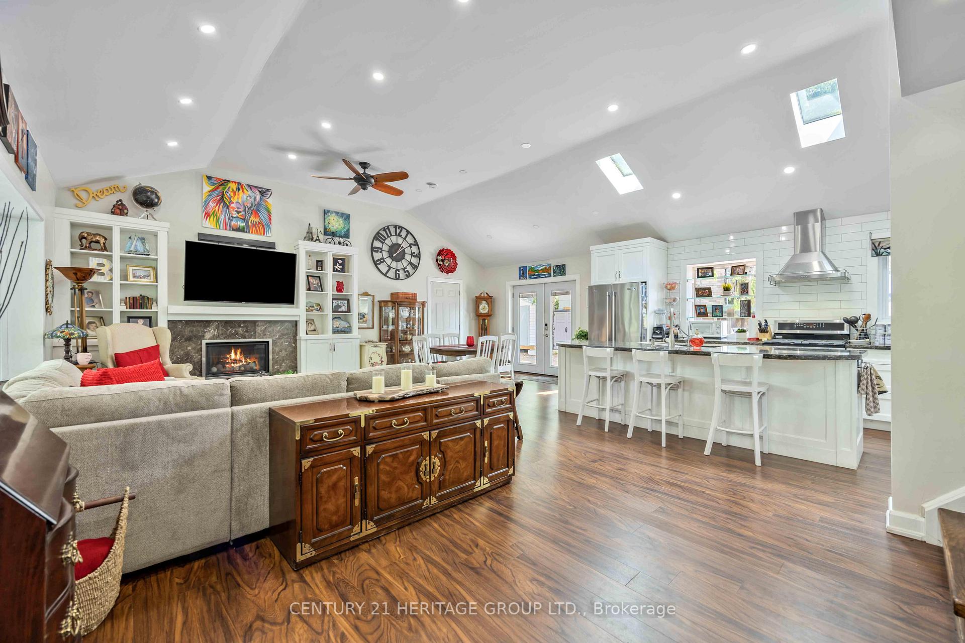 Photo 13 of Unit Upper, 5 Idleswift Drive, Vaughan, Uplands — HOMEH