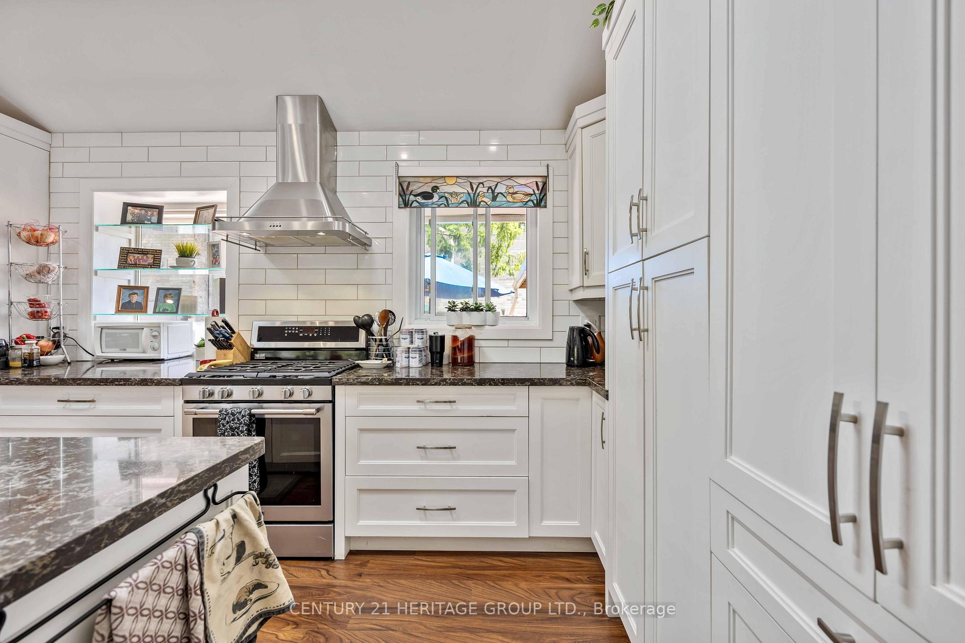 Photo 15 of Unit Upper, 5 Idleswift Drive, Vaughan, Uplands — HOMEH