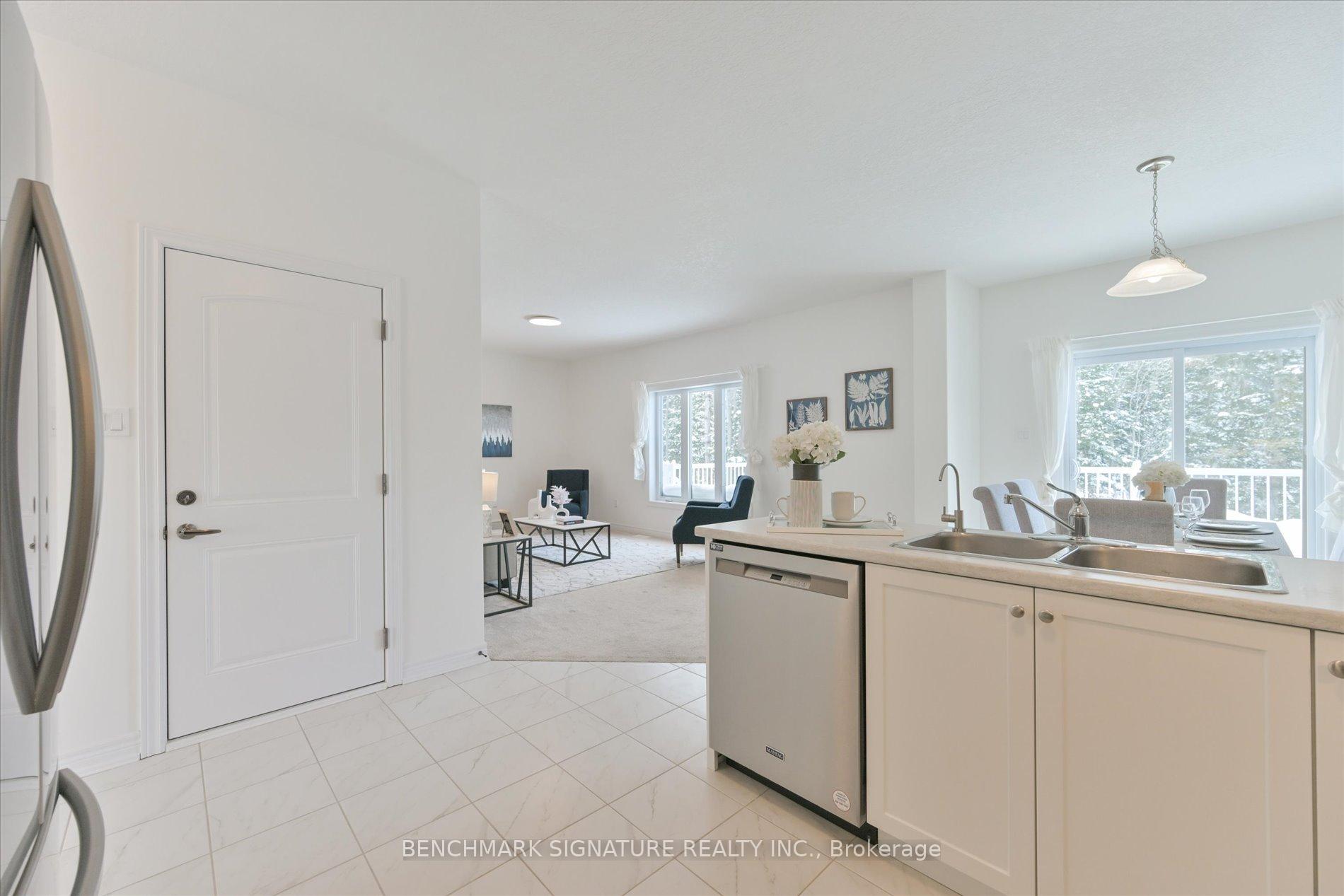 Photo 3 of 172 Summerset Drive, Barrie, Ardagh — HOMEH