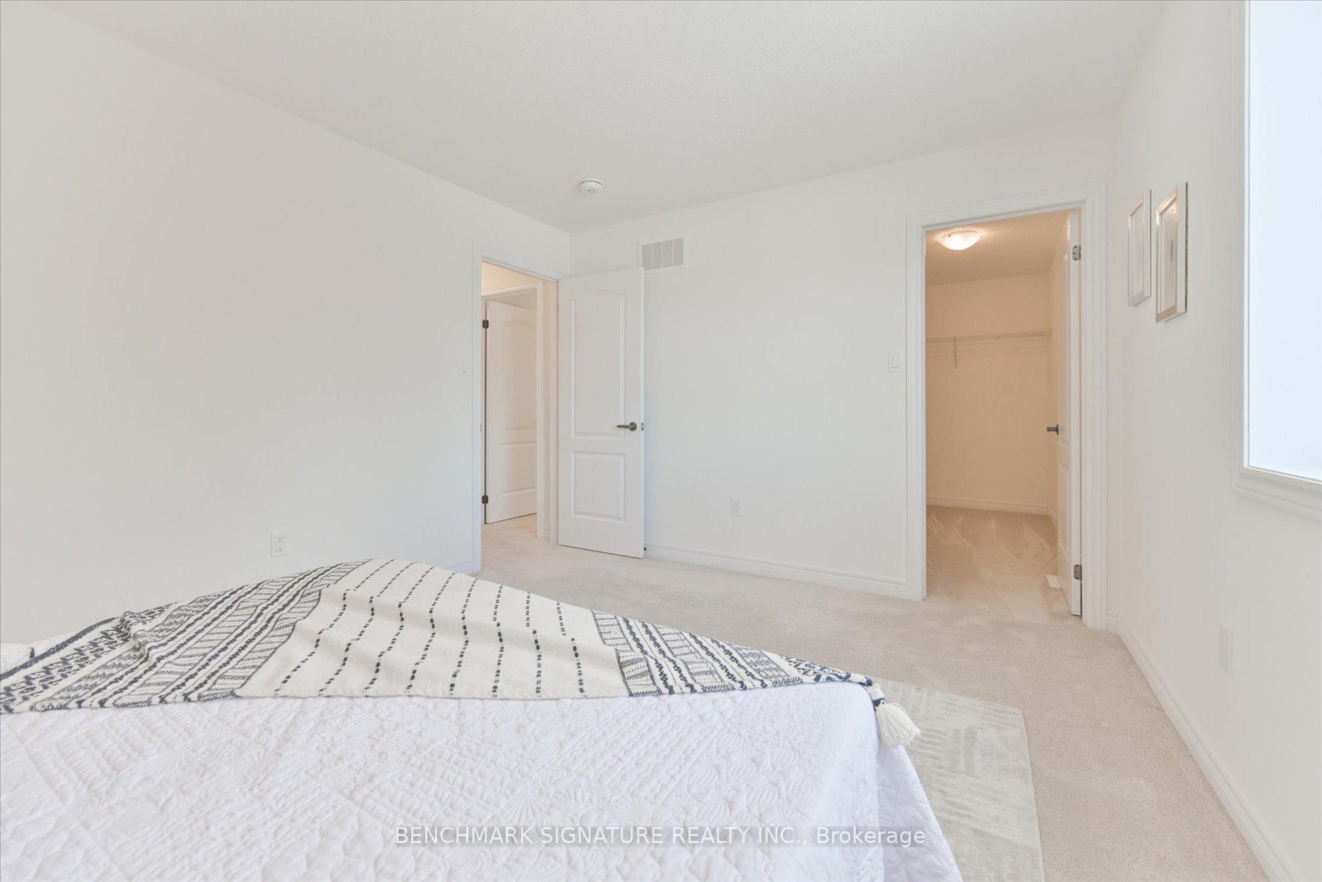Photo 5 of 172 Summerset Drive, Barrie, Ardagh — HOMEH