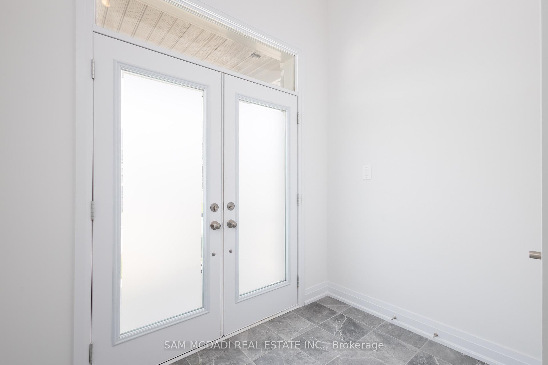 Photo 3 of Unit UPPER, 114 Franklin Trail, Barrie, Rural Barrie Southwest — HOMEH