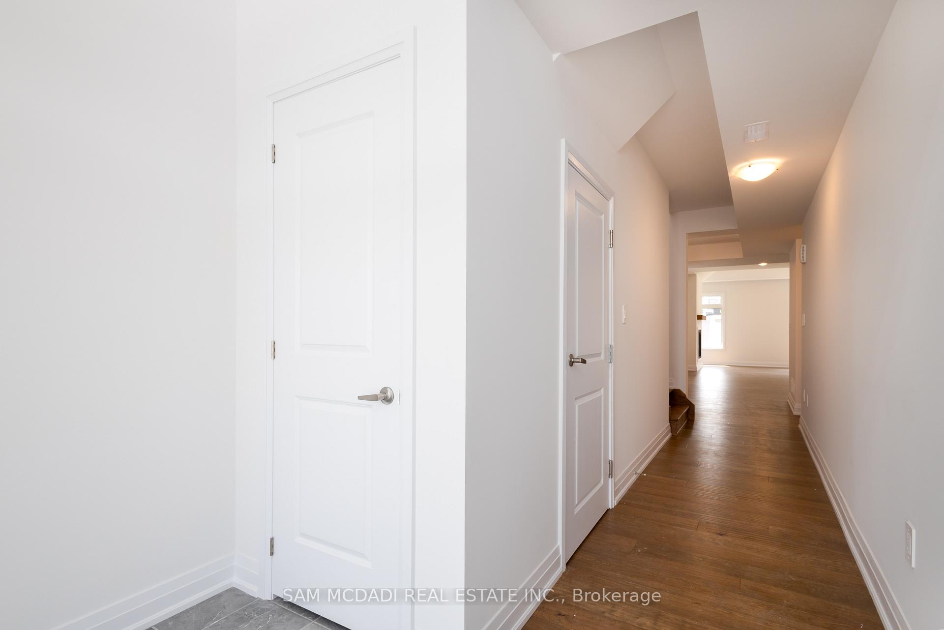 Photo 2 of Unit UPPER, 114 Franklin Trail, Barrie, Rural Barrie Southwest — HOMEH