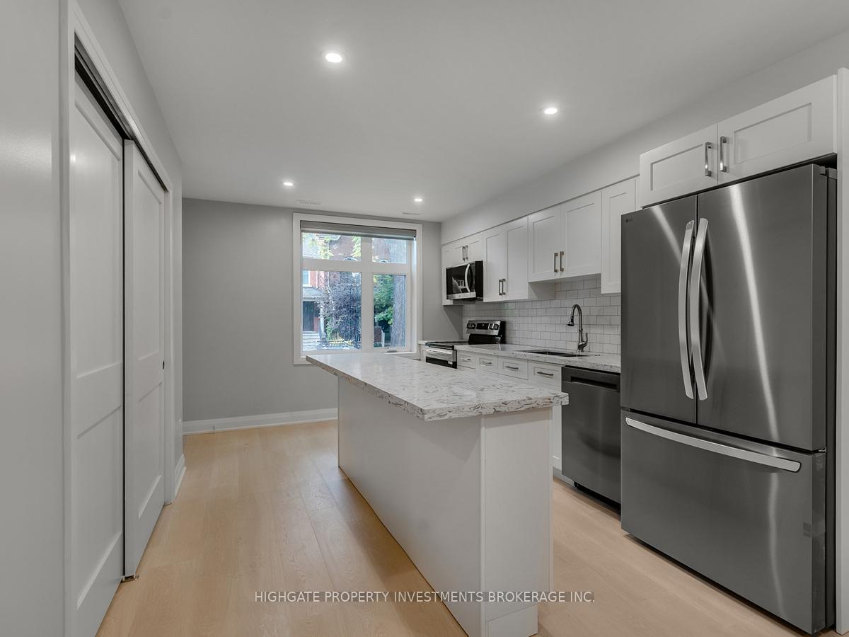 Photo 6 of Unit Unit 2, 543 Roxton Road, Toronto, Palmerston-Little Italy — HOMEH