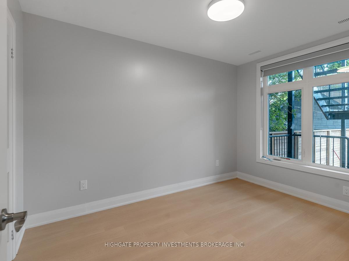 Photo 5 of Unit Unit 2, 543 Roxton Road, Toronto, Palmerston-Little Italy — HOMEH