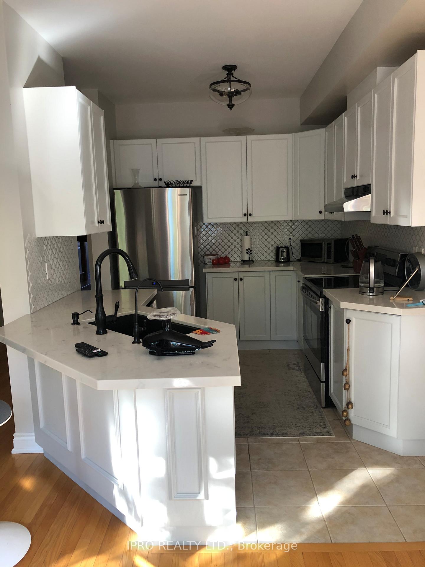 Photo 5 of 73 Savannah Crescent, Wasaga Beach — HOMEH