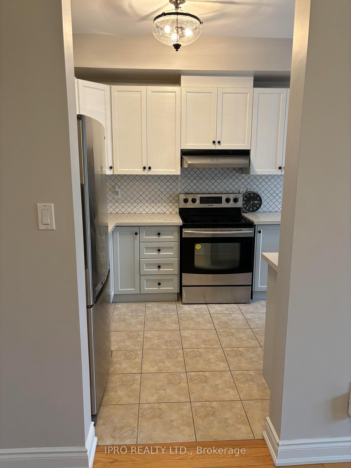 Photo 20 of 73 Savannah Crescent, Wasaga Beach — HOMEH