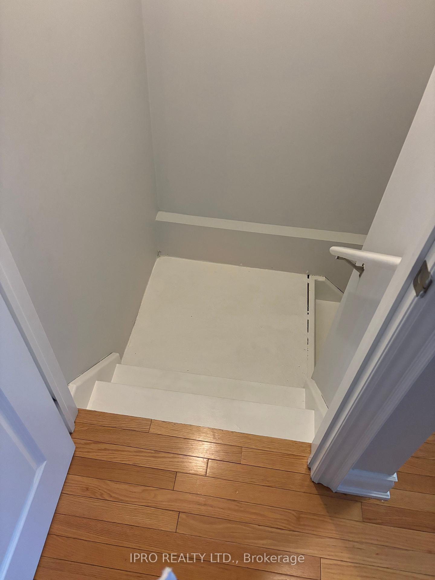 Photo 9 of 73 Savannah Crescent, Wasaga Beach — HOMEH
