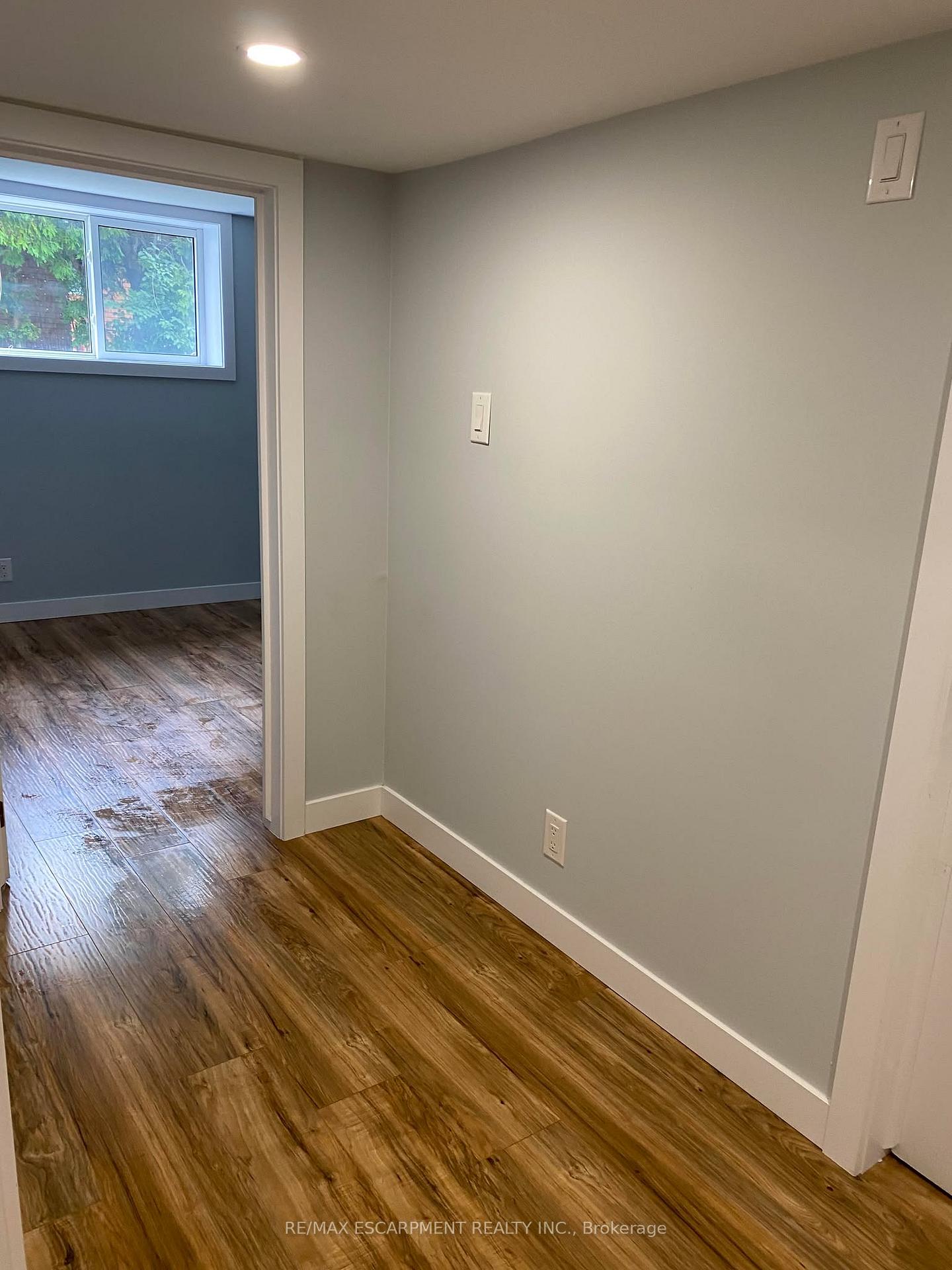Photo 16 of Unit LOWER, 3 Penlake Court, Hamilton, Westcliffe — HOMEH