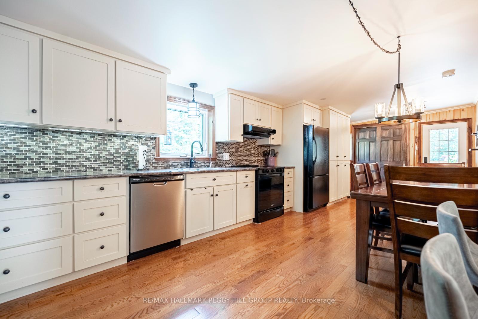 Photo 6 of 1023 Sophers Landing Road, Gravenhurst, Morrison — HOMEH