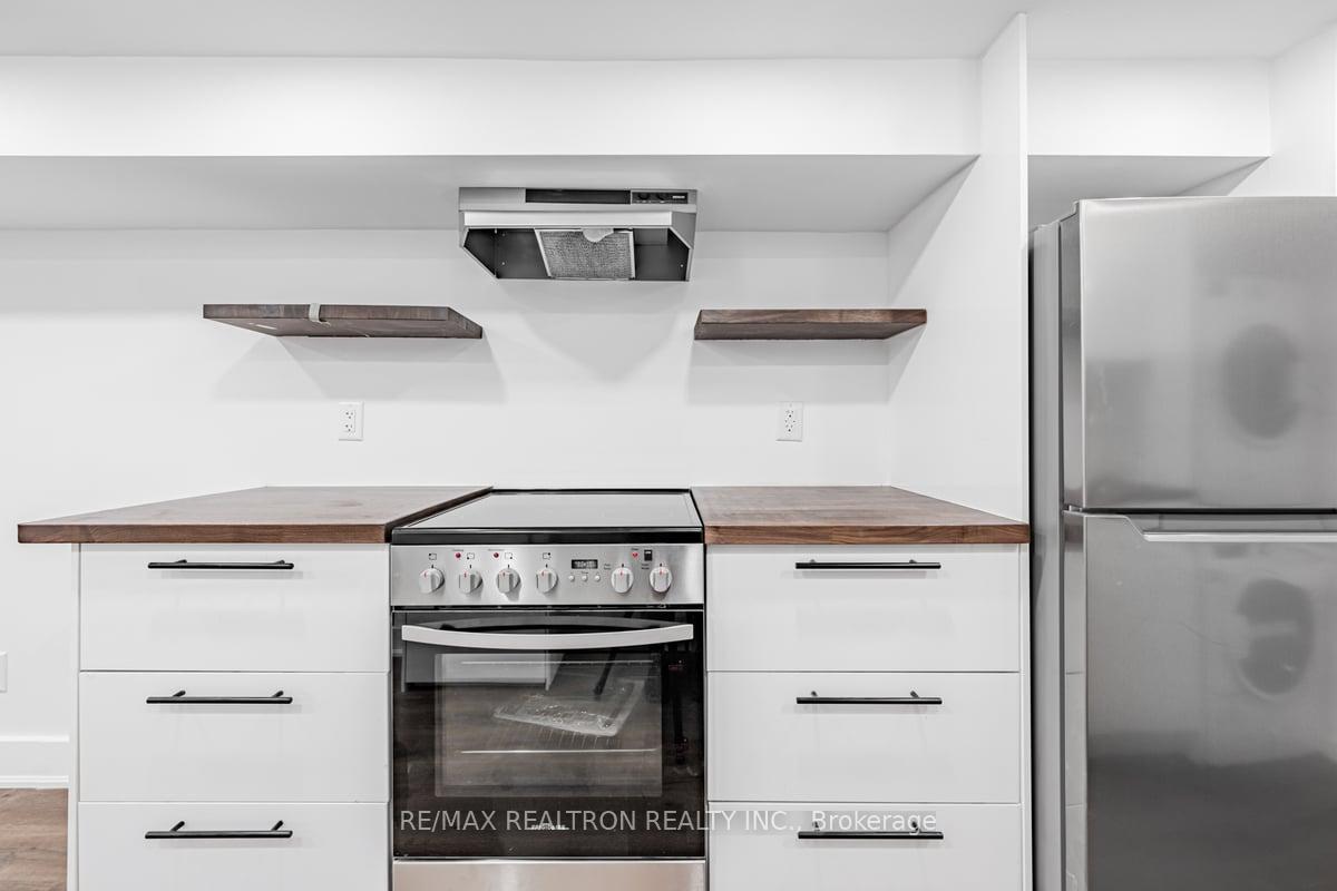 Photo 1 of Unit Bsmt, 22 Roxton Road, Toronto, Trinity-Bellwoods — HOMEH