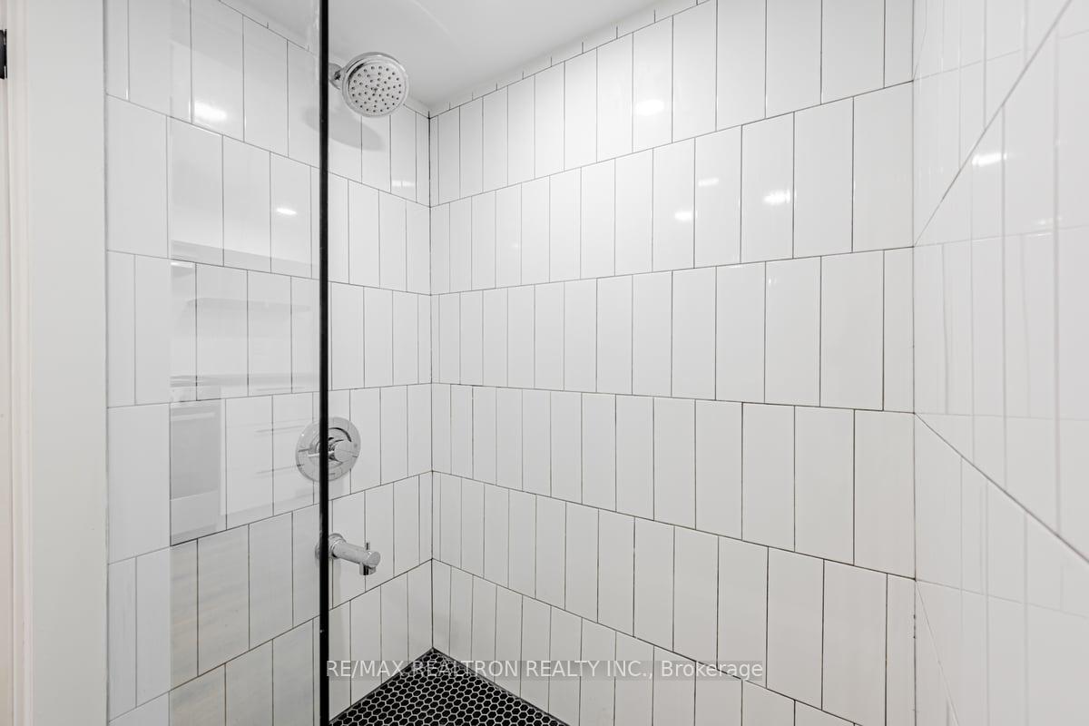 Photo 20 of Unit Bsmt, 22 Roxton Road, Toronto, Trinity-Bellwoods — HOMEH