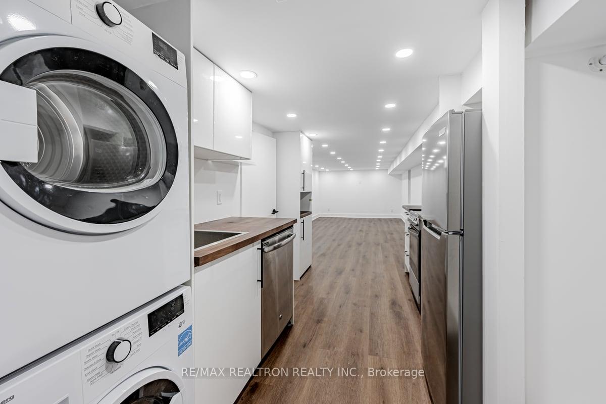 Photo 13 of Unit Bsmt, 22 Roxton Road, Toronto, Trinity-Bellwoods — HOMEH