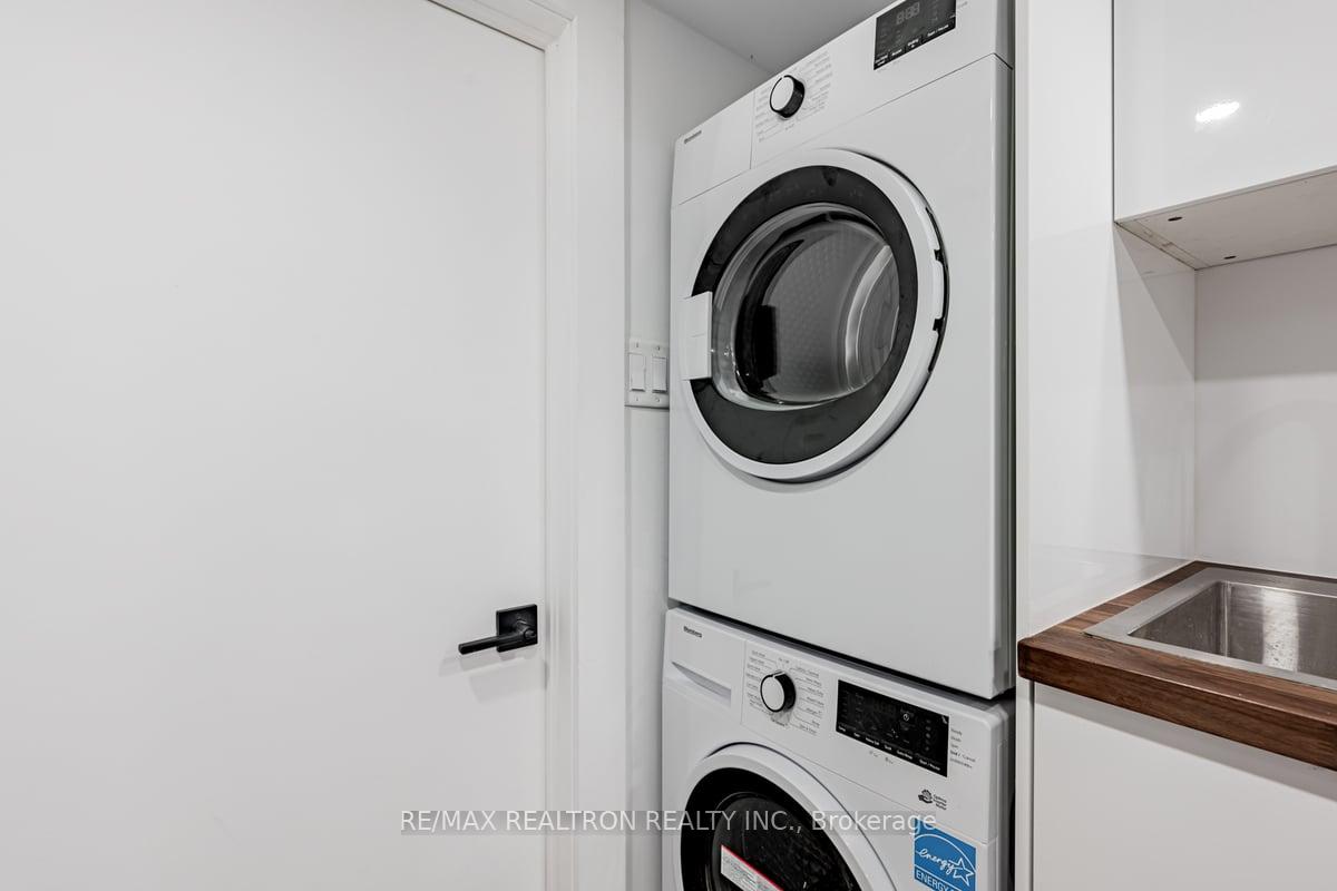 Photo 17 of Unit Bsmt, 22 Roxton Road, Toronto, Trinity-Bellwoods — HOMEH