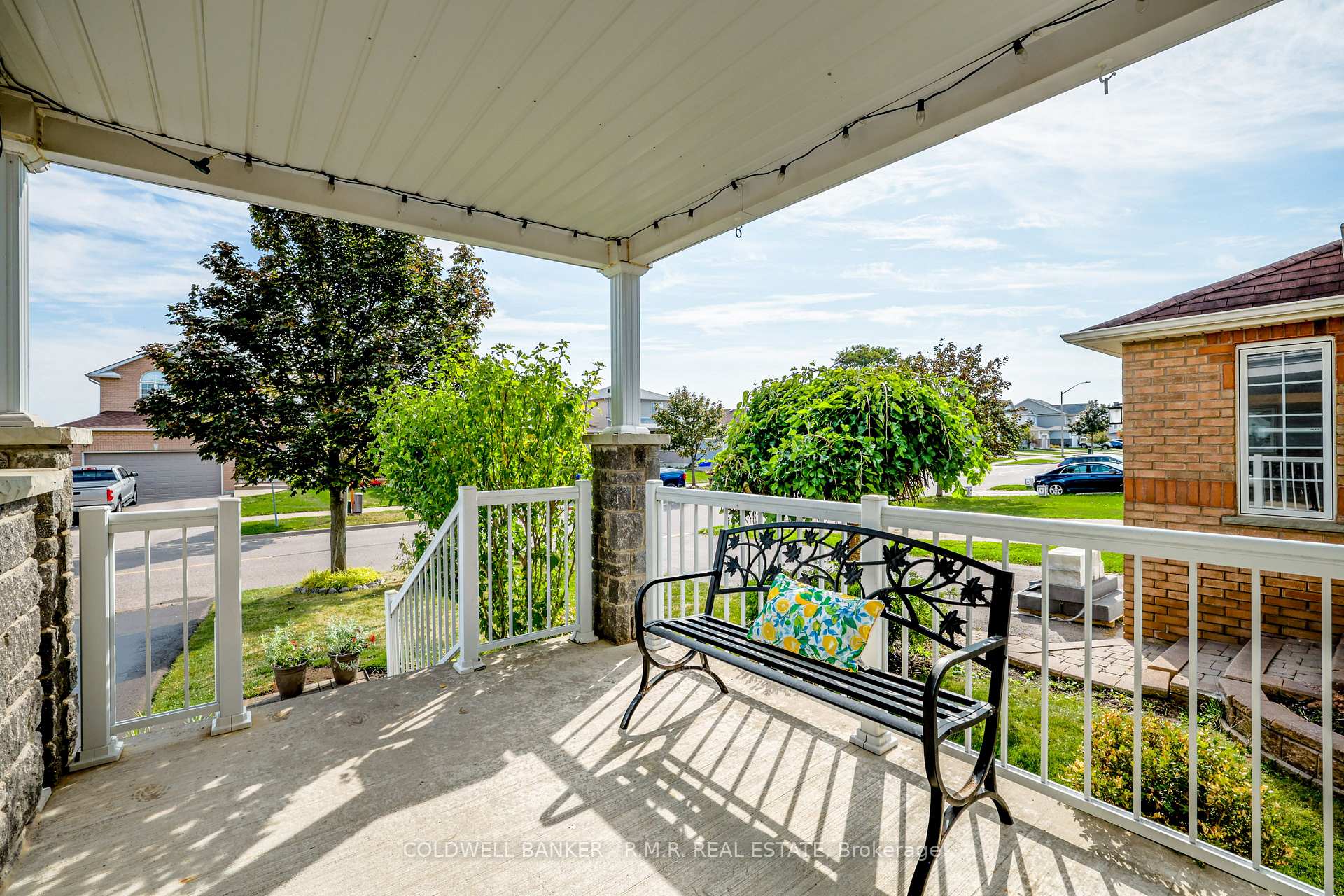 Photo 4 of 6 Brooking Street, Clarington, Bowmanville — HOMEH