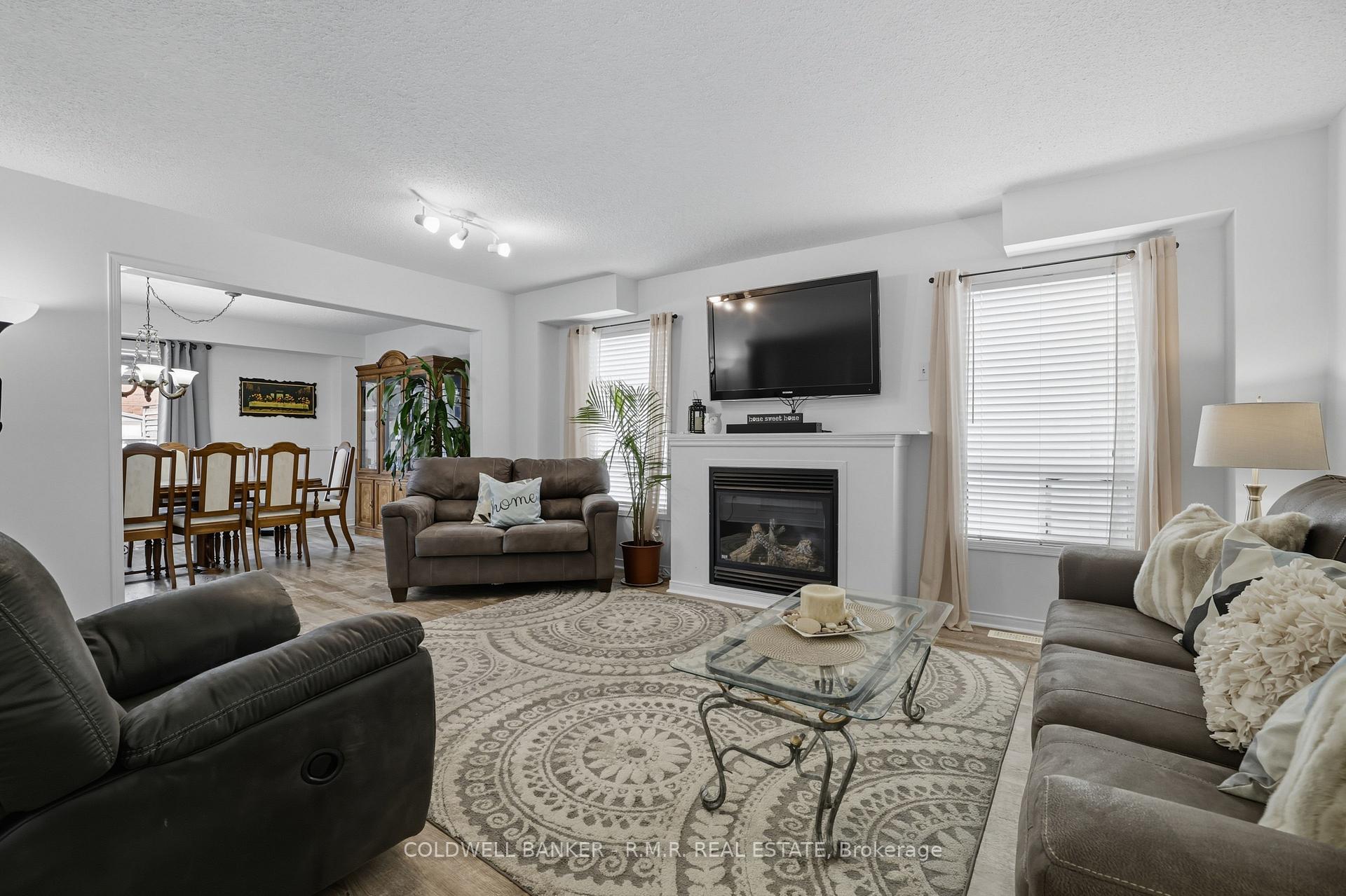Photo 7 of 6 Brooking Street, Clarington, Bowmanville — HOMEH
