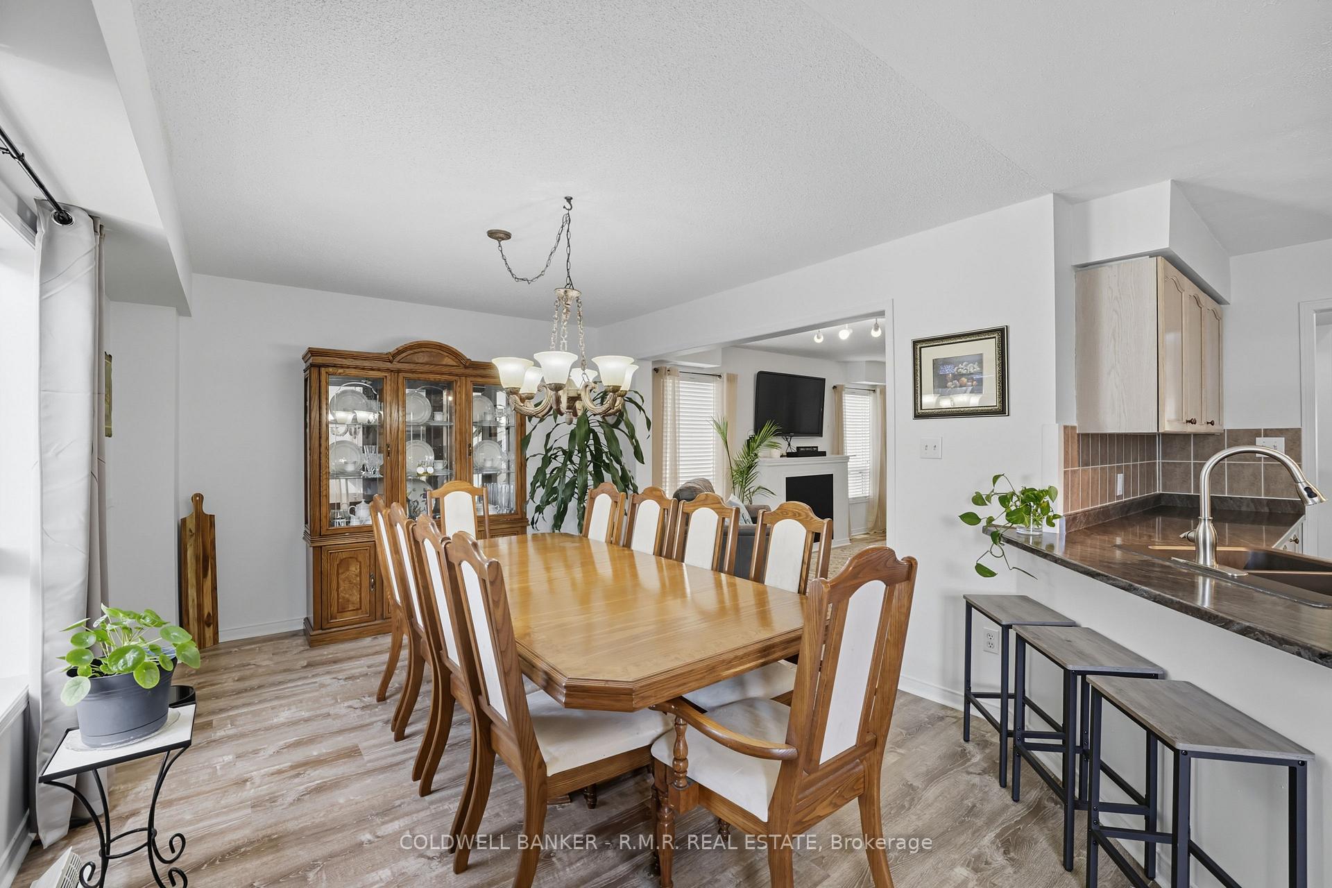 Photo 10 of 6 Brooking Street, Clarington, Bowmanville — HOMEH