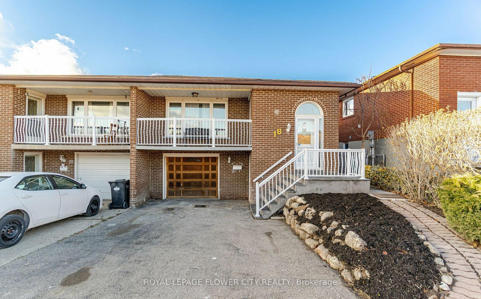 Photo 1 of 18 Prouse Drive, Brampton, Brampton North — HOMEH