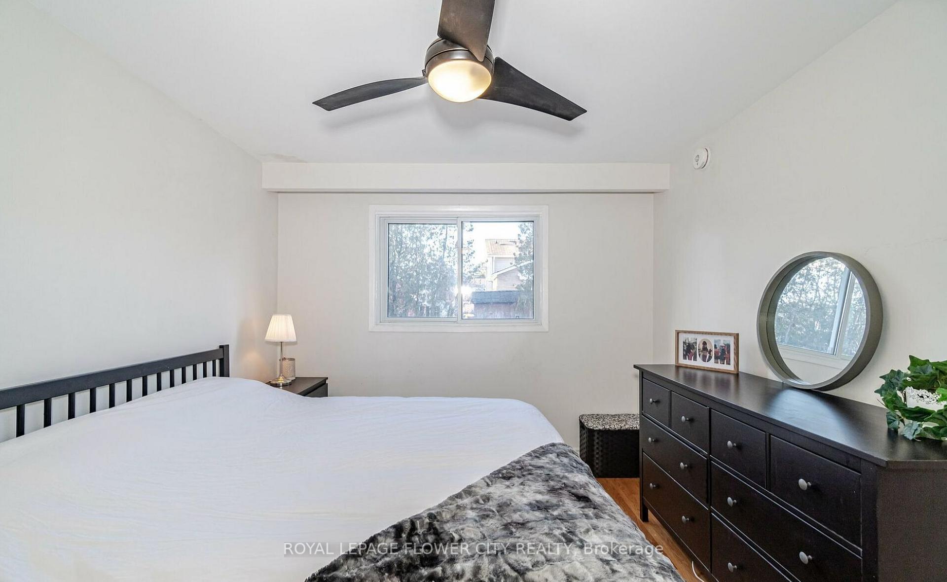 Photo 16 of 18 Prouse Drive, Brampton, Brampton North — HOMEH