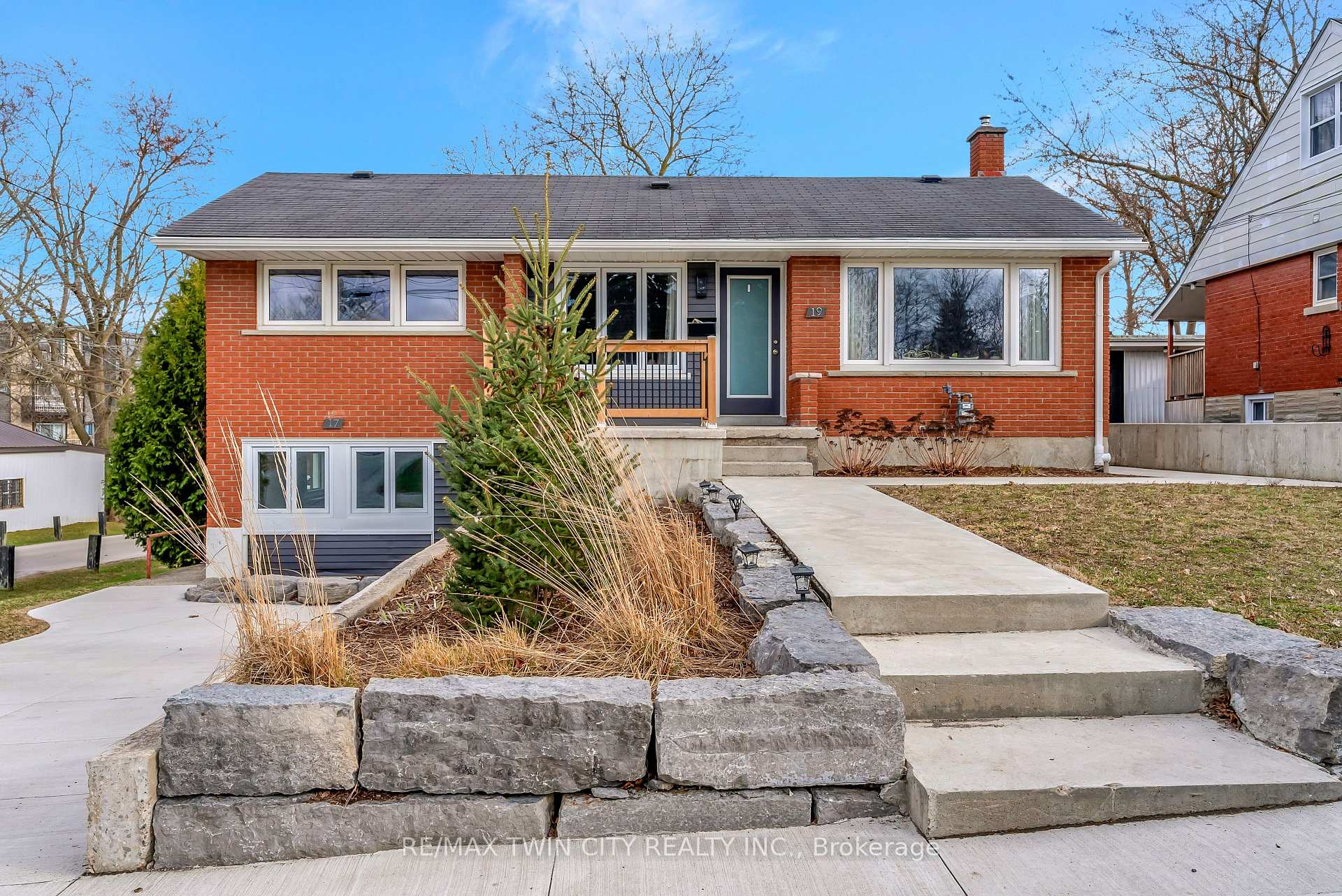 Front of 19 Hamel Avenue