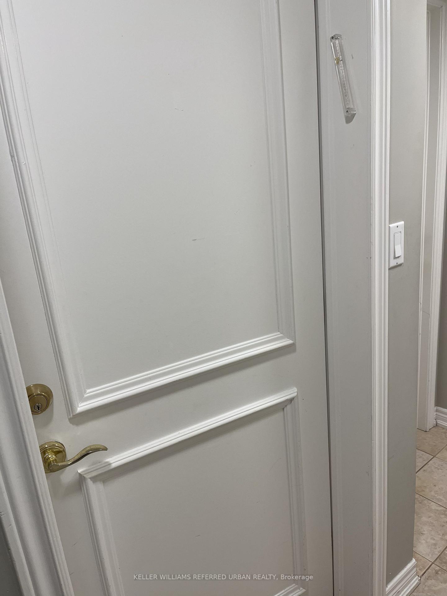 Photo 6 of Unit BSMT 1, 32 Brookview Drive, Toronto, Englemount-Lawrence — HOMEH
