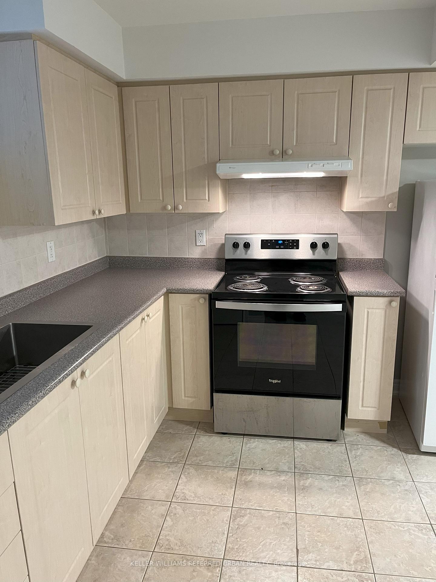 Photo 11 of Unit BSMT 1, 32 Brookview Drive, Toronto, Englemount-Lawrence — HOMEH