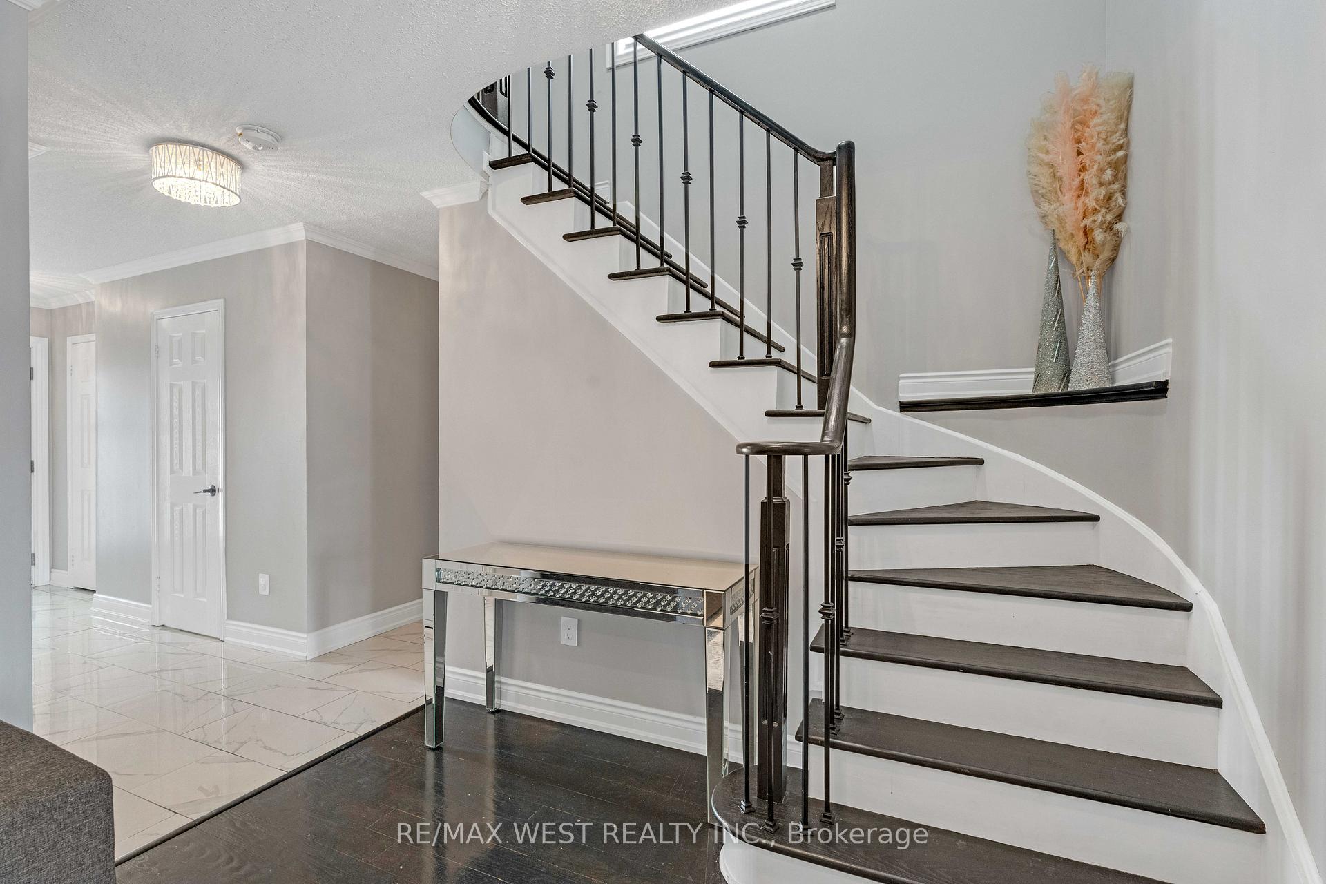 Photo 9 of 101 Cedargrove Road, Caledon, Bolton West — HOMEH