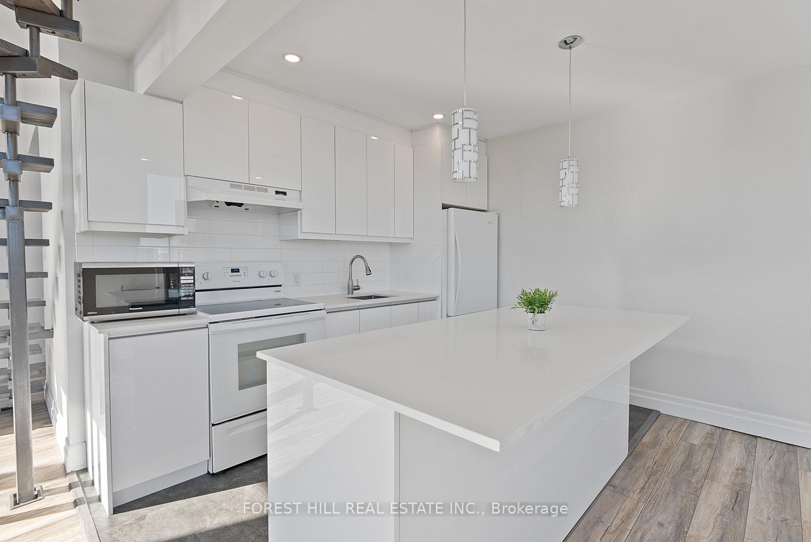 Photo 10 of Unit 7, 2 Boulton Avenue, Toronto, South Riverdale — HOMEH