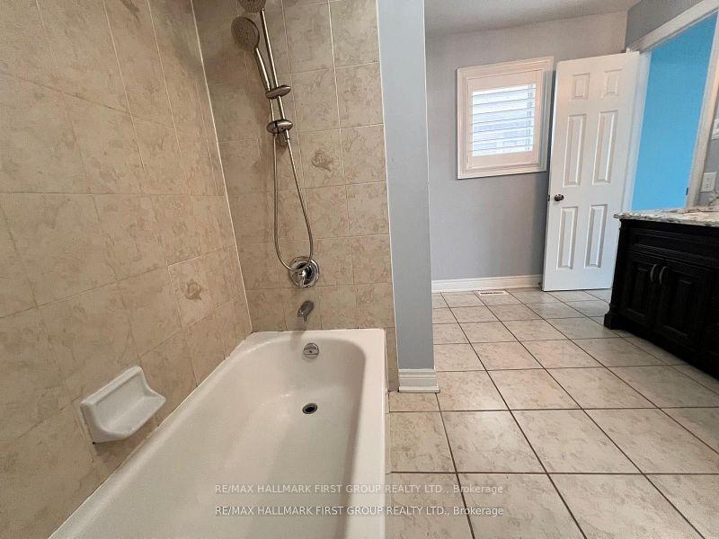 Photo 12 of 28 Stammers Drive S, Ajax, Northeast Ajax — HOMEH