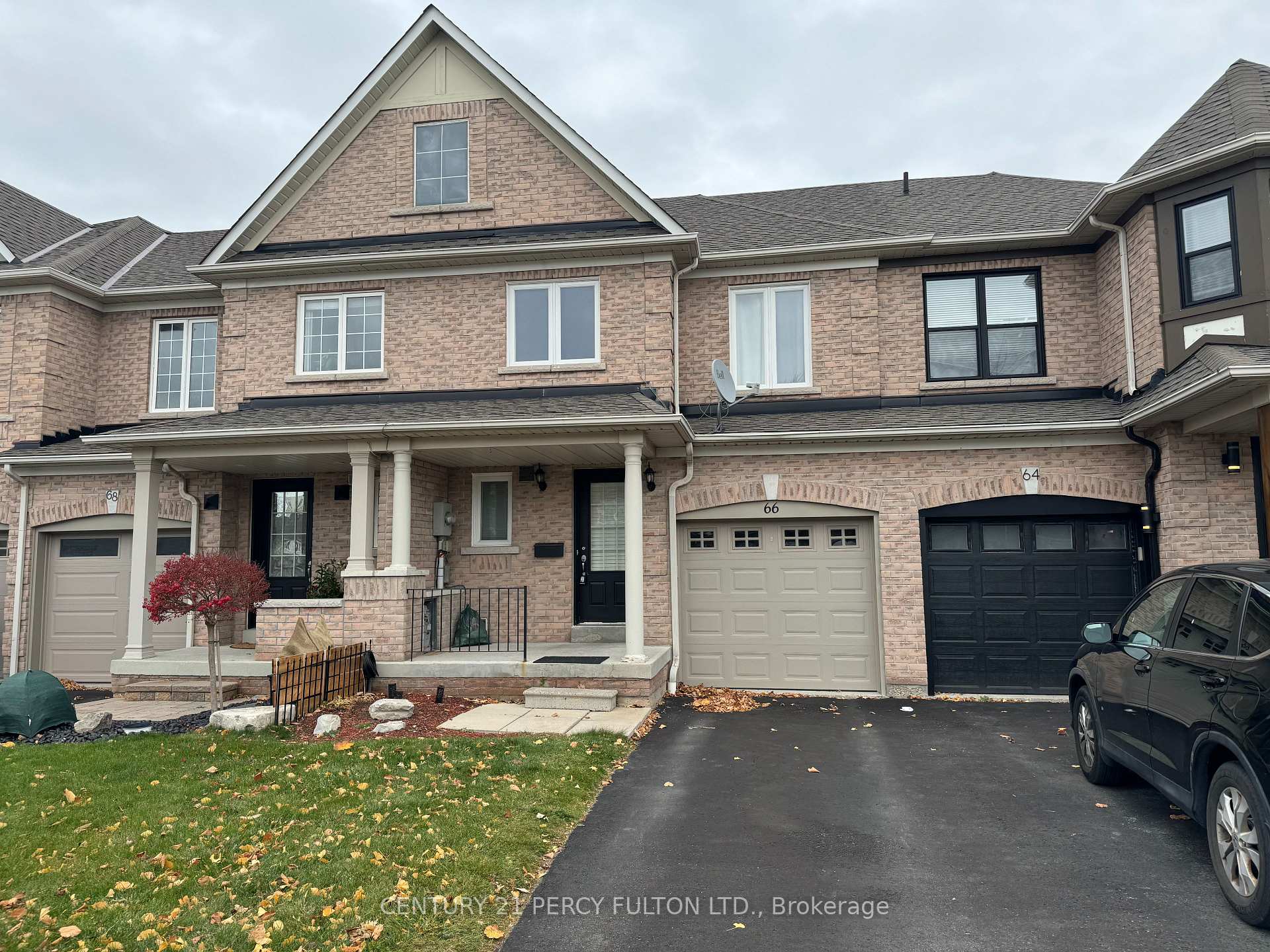 Photo 1 of 66 Tincomb Crescent, Whitby, Pringle Creek — HOMEH
